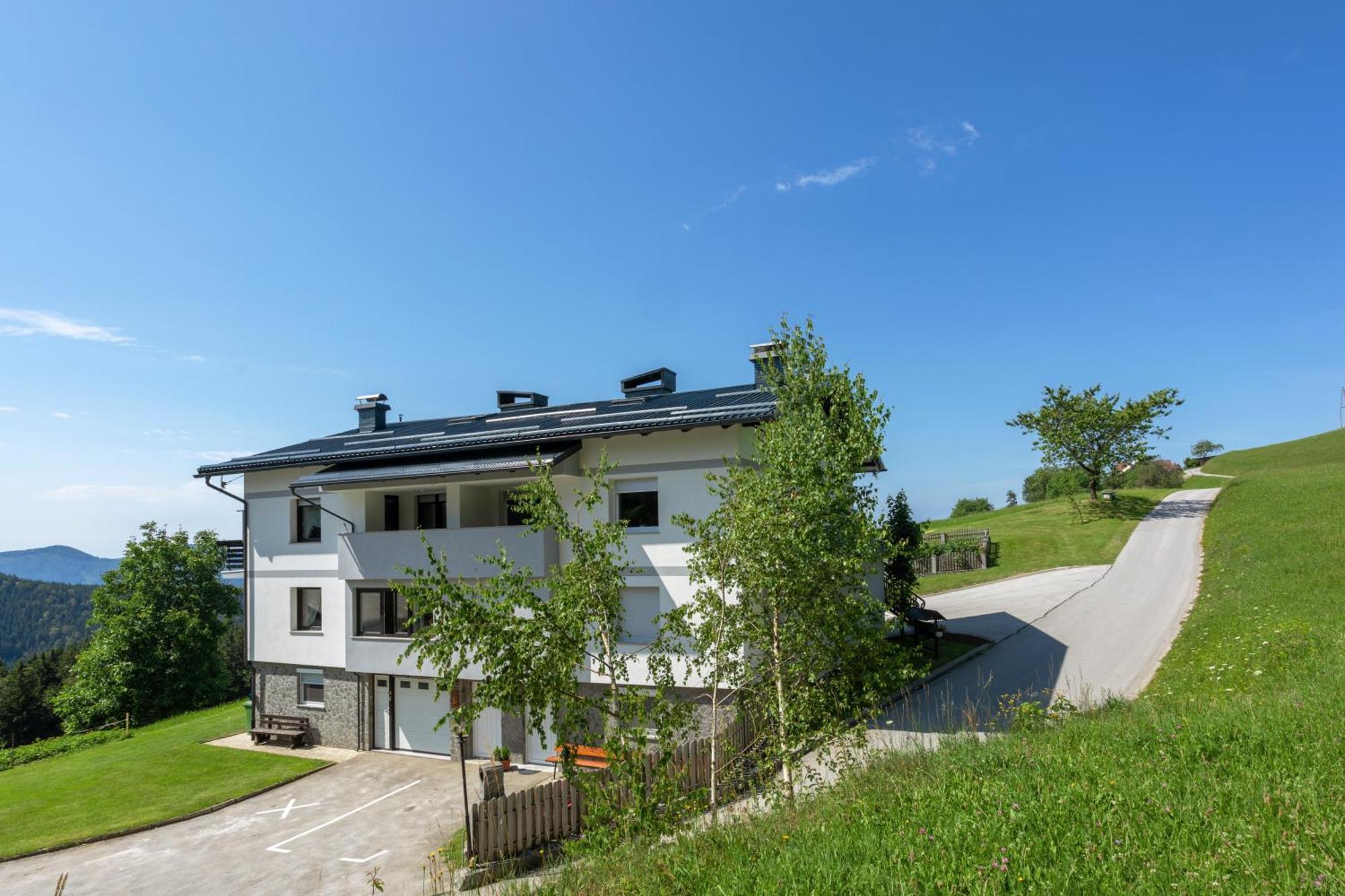 Apartment Milan Zrece Luaran gambar